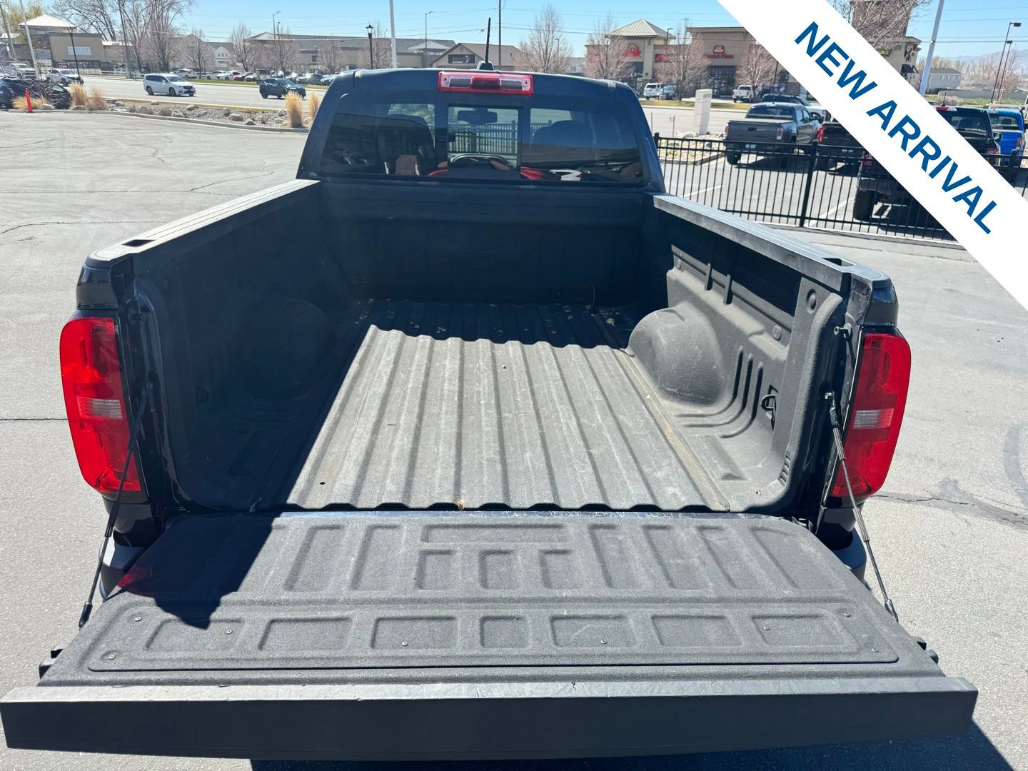 Used 2018 Chevrolet Colorado Z71 w/ Centennial Edition image 13