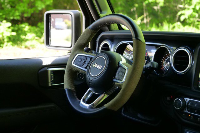Used 2023 Jeep Wrangler Unlimited Rubicon 392 image 46