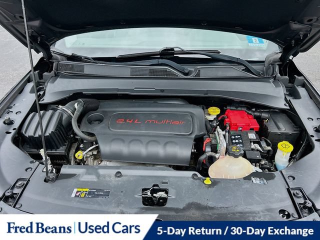 Used 2019 Jeep Compass Latitude w/ Popular Equipment Group AWD/4WD image 36