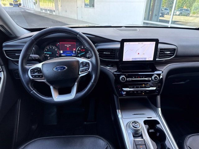 Used 2022 Ford Explorer Limited w/ Equipment Group 301A AWD/4WD image 24