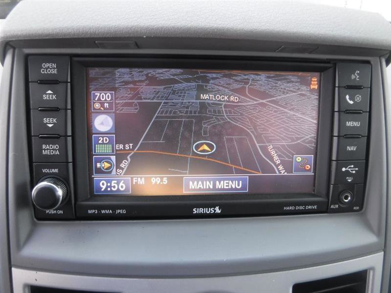 Used 2009 Chrysler Town & Country Touring image 31