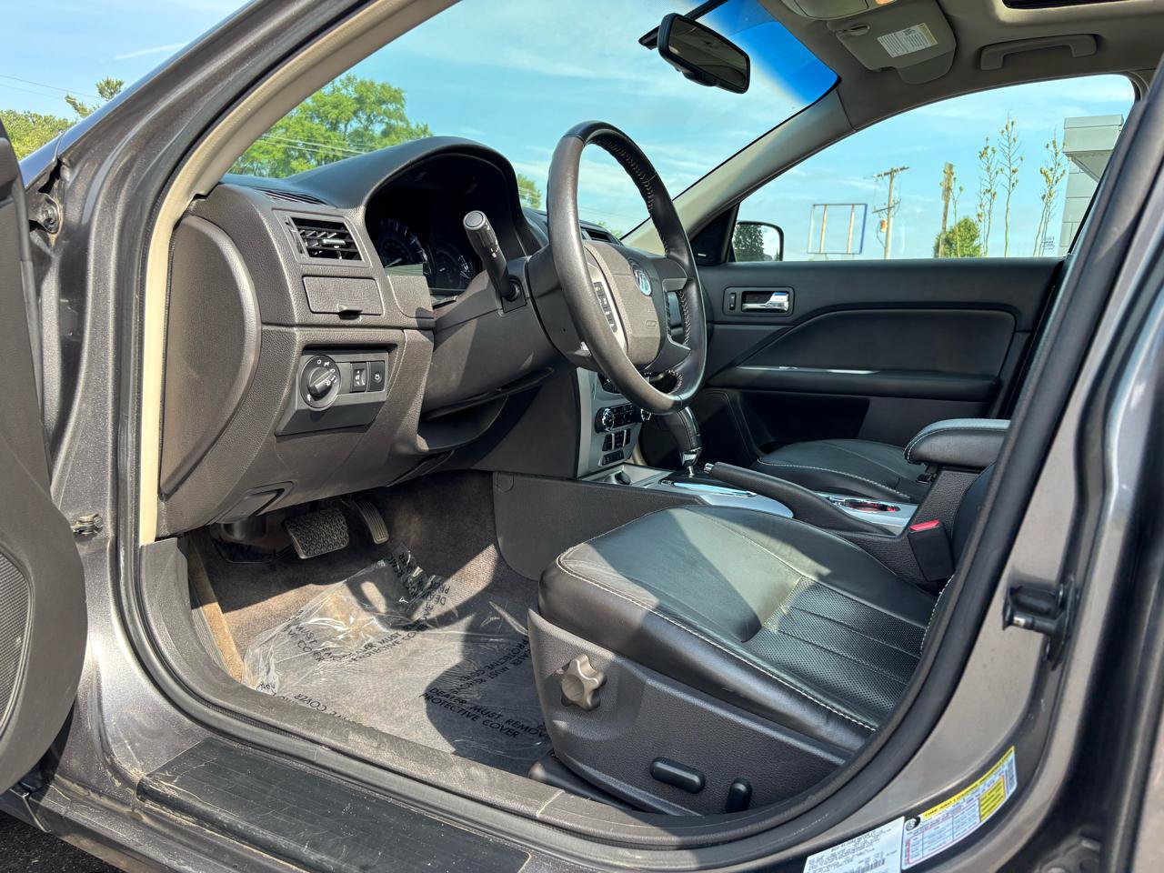 Used 2010 Mercury Milan Premier AWD/4WD image 17
