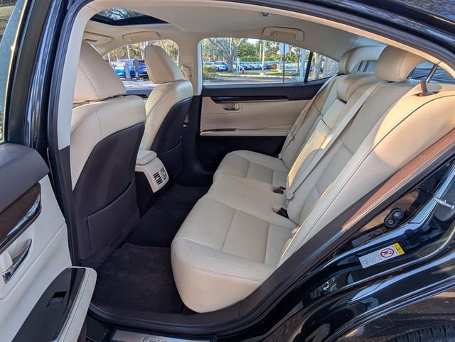 Used 2017 Lexus ES 350 w/ Premium Package image 15