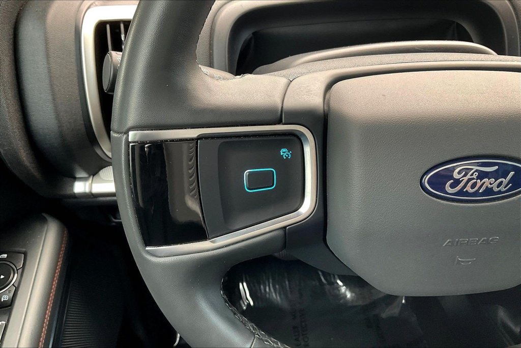 Used 2025 Ford Expedition Max Active RWD image 11