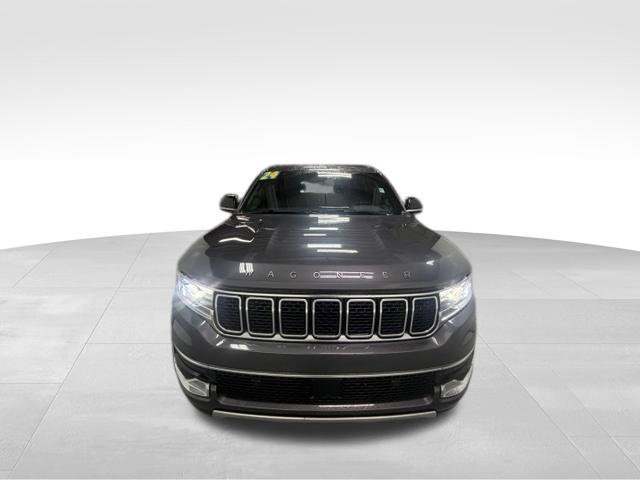Used 2024 Jeep Wagoneer Series II AWD/4WD image 3
