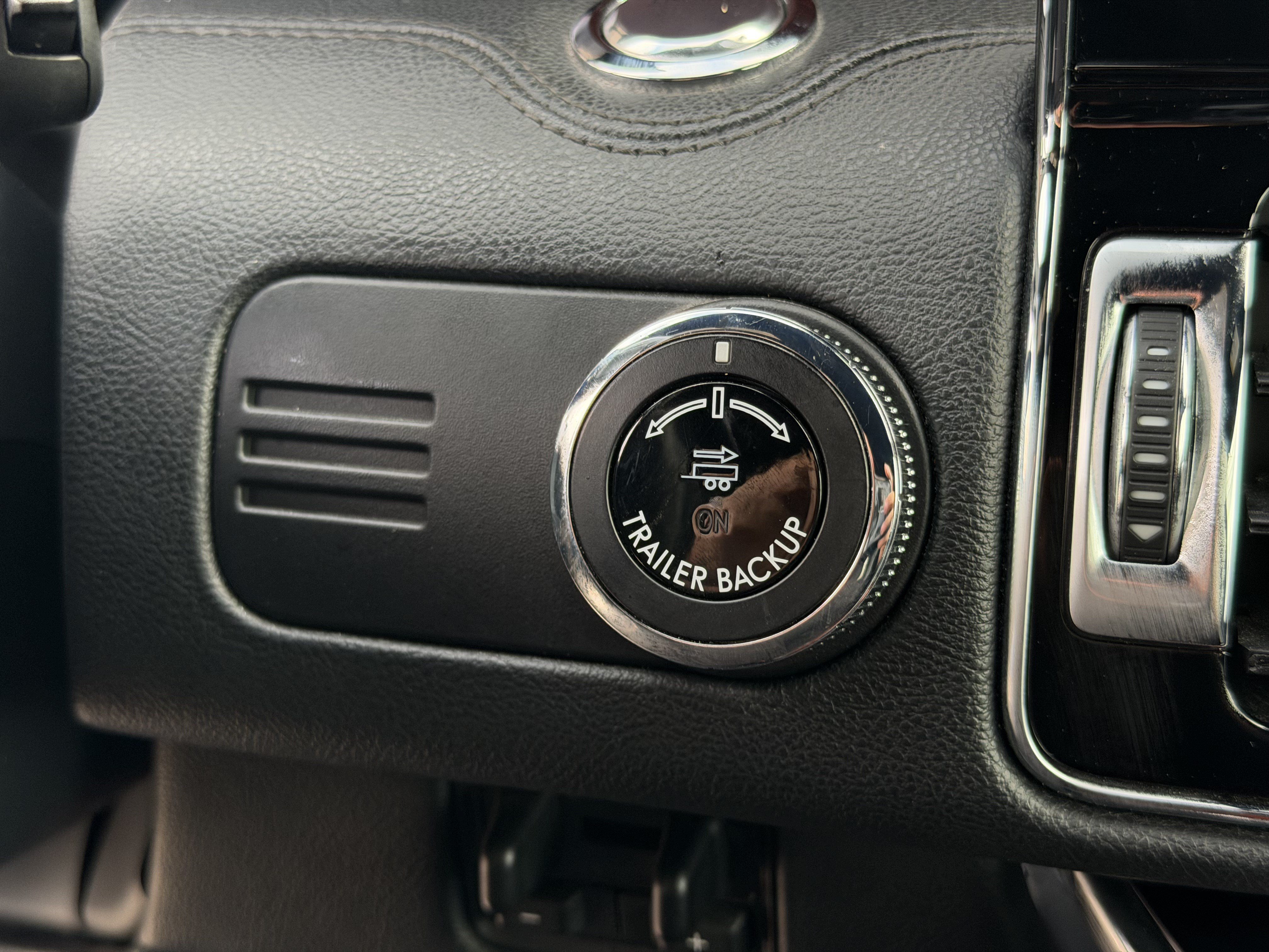 Used 2023 Lincoln Navigator Reserve AWD/4WD image 20