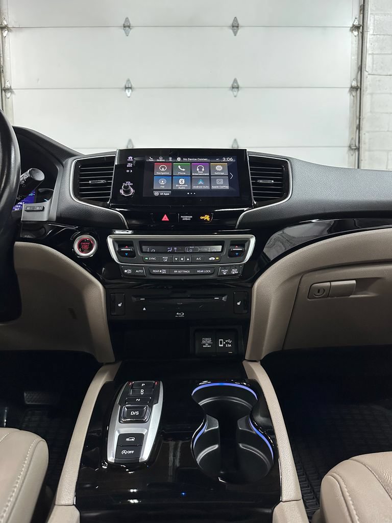 Used 2020 Honda Pilot Touring image 27