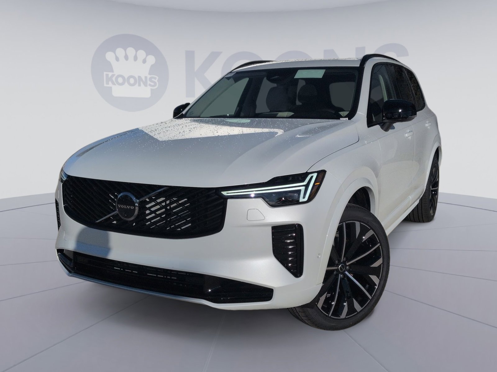 New 2026 Volvo XC90 B6 Ultra