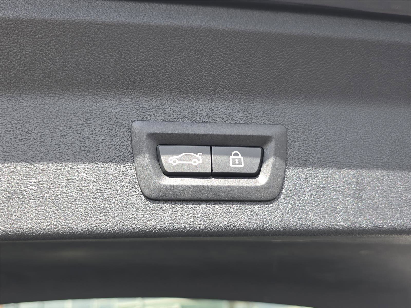 Certified 2023 BMW X3 sDrive30i w/ M Sport Package image 10