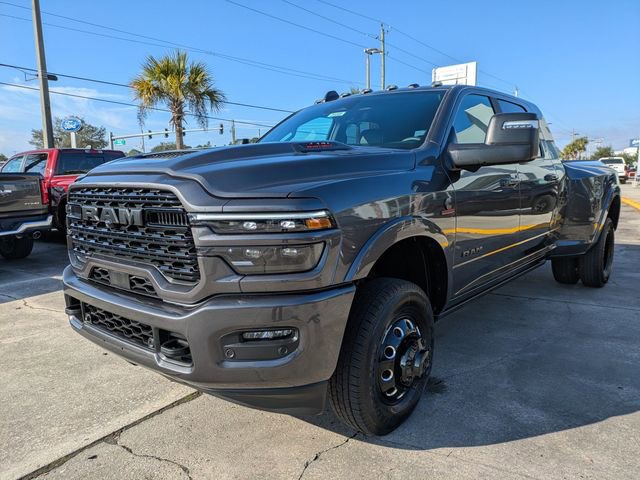 New 2026 RAM 3500 Limited AWD/4WD image 9