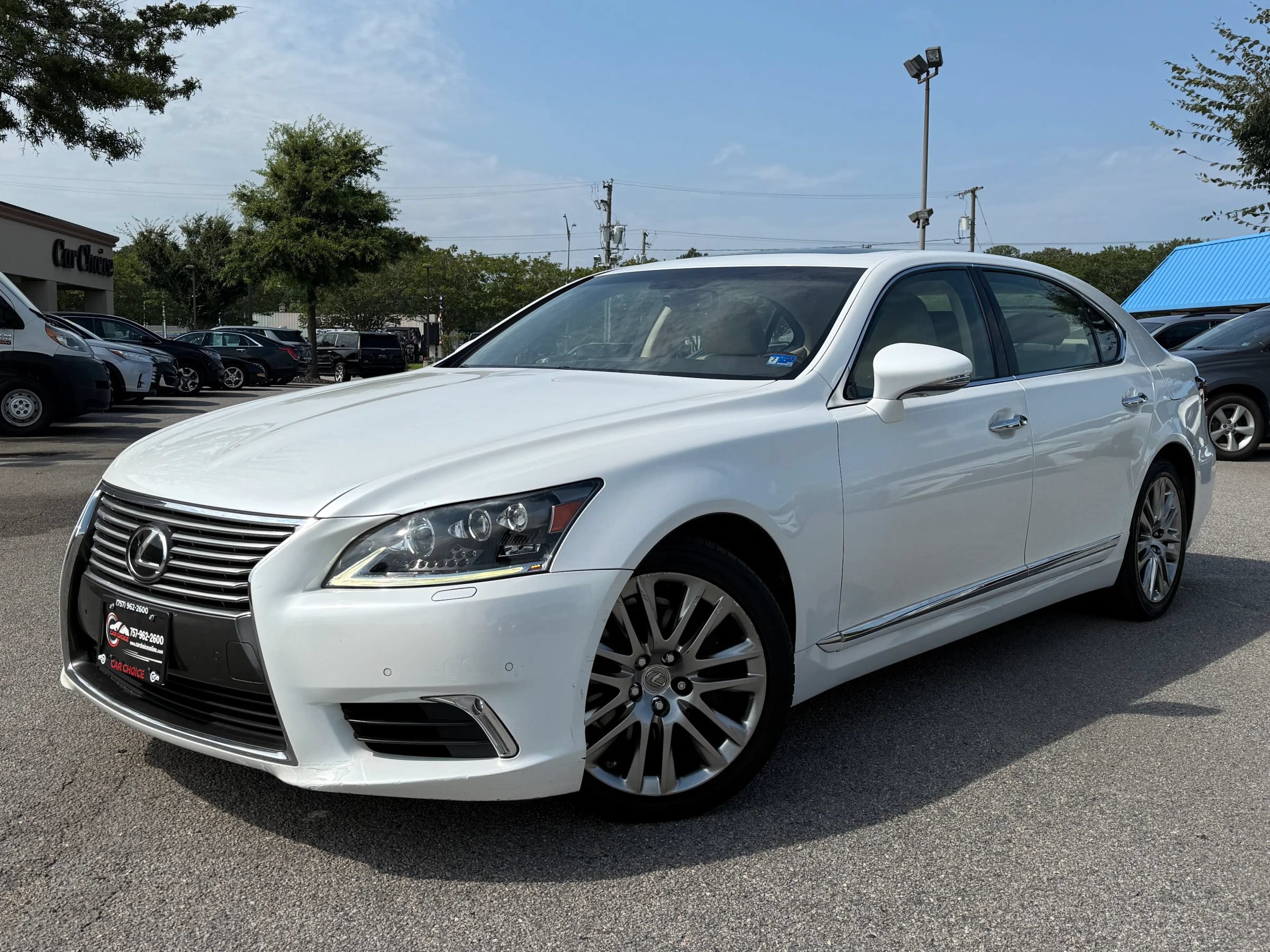 Used 2014 Lexus LS 460 L RWD image 2