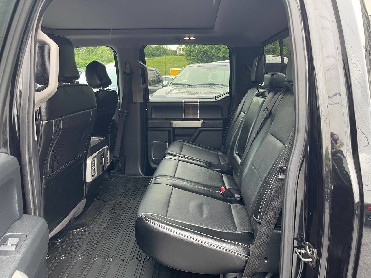 Used 2016 Ford F150 Lariat w/ Equipment Group 502A Luxury AWD/4WD image 26