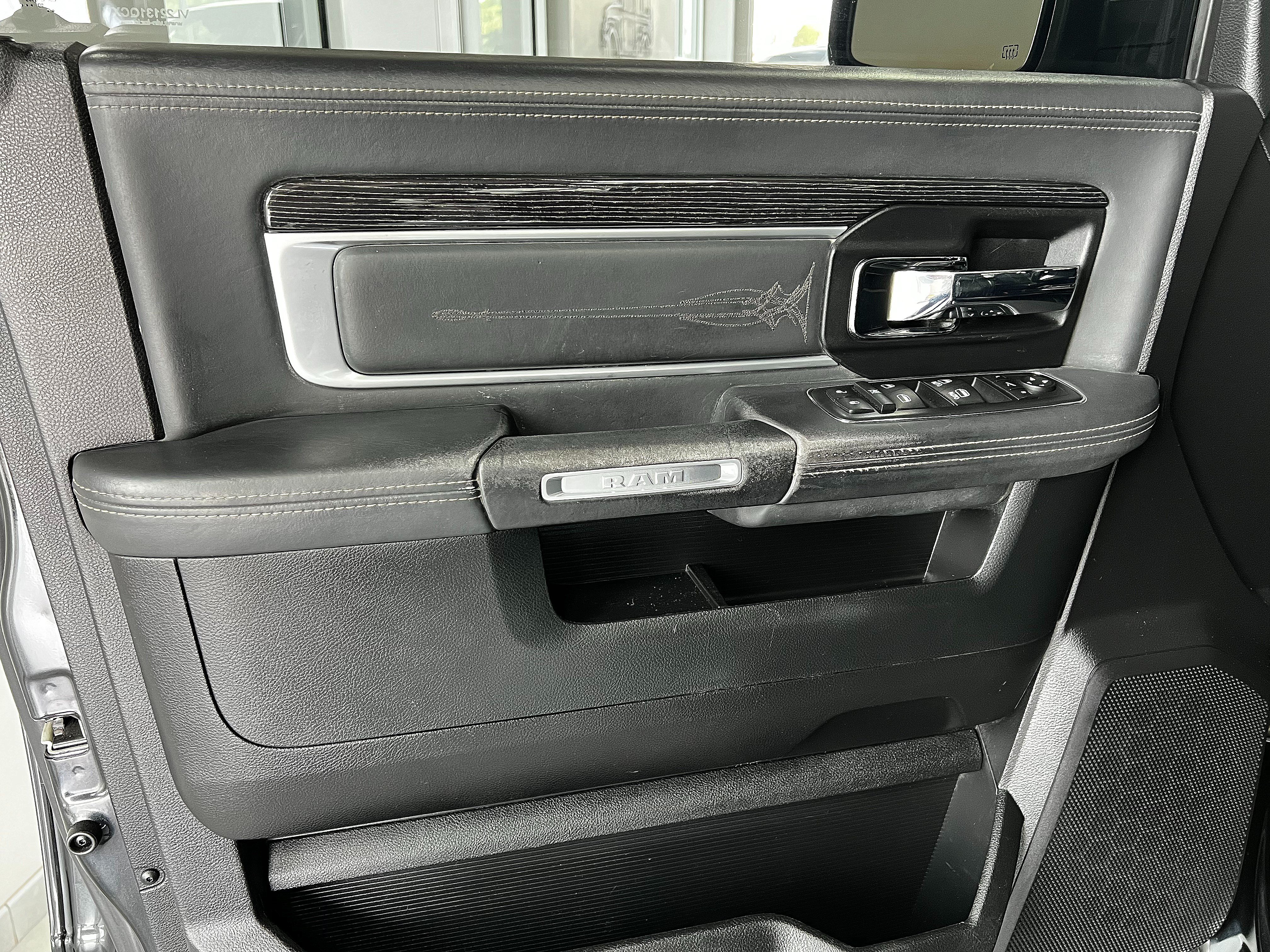 Used 2016 RAM 1500 Limited AWD/4WD image 8