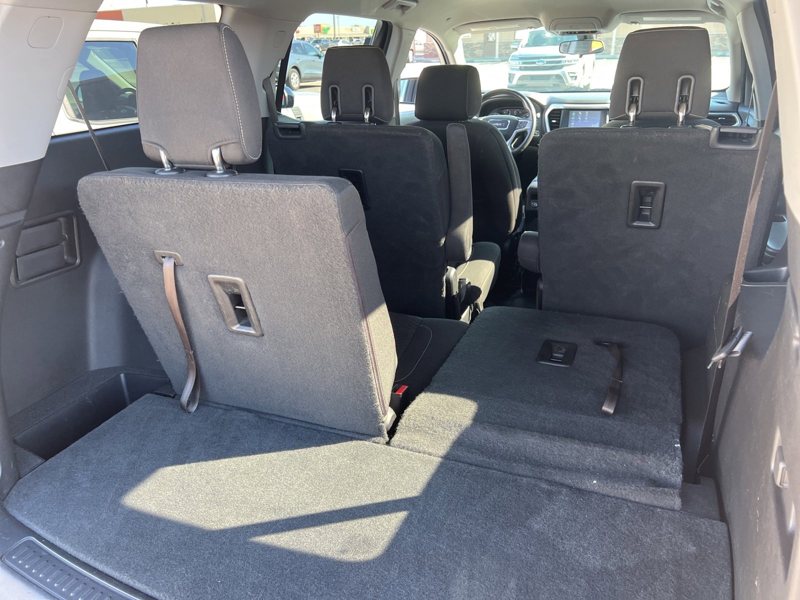 Used 2019 GMC Acadia SLE w/ Driver Alert Package I image 16