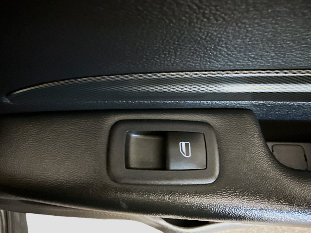 Used 2025 Dodge Durango GT RWD image 30