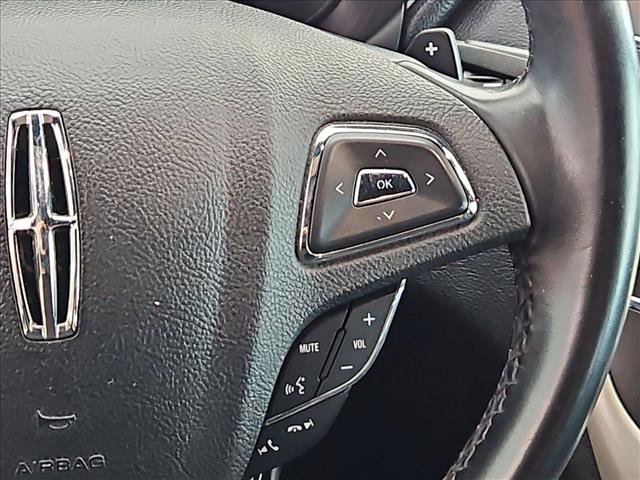 Used 2018 Lincoln MKC Select w/ Select Plus Package FWD image 21
