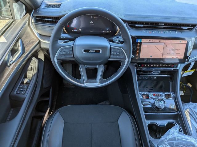 New 2026 Jeep Grand Cherokee Laredo image 15