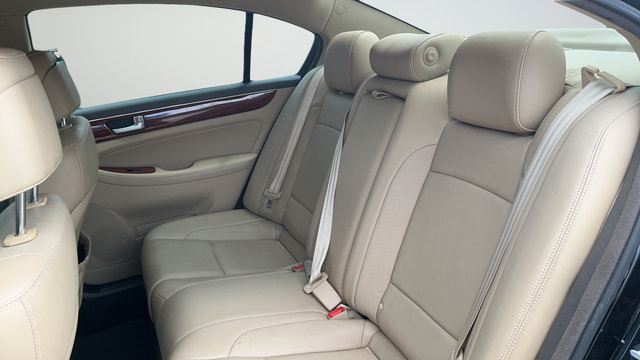 Used 2013 Hyundai Genesis 3.8 RWD image 21