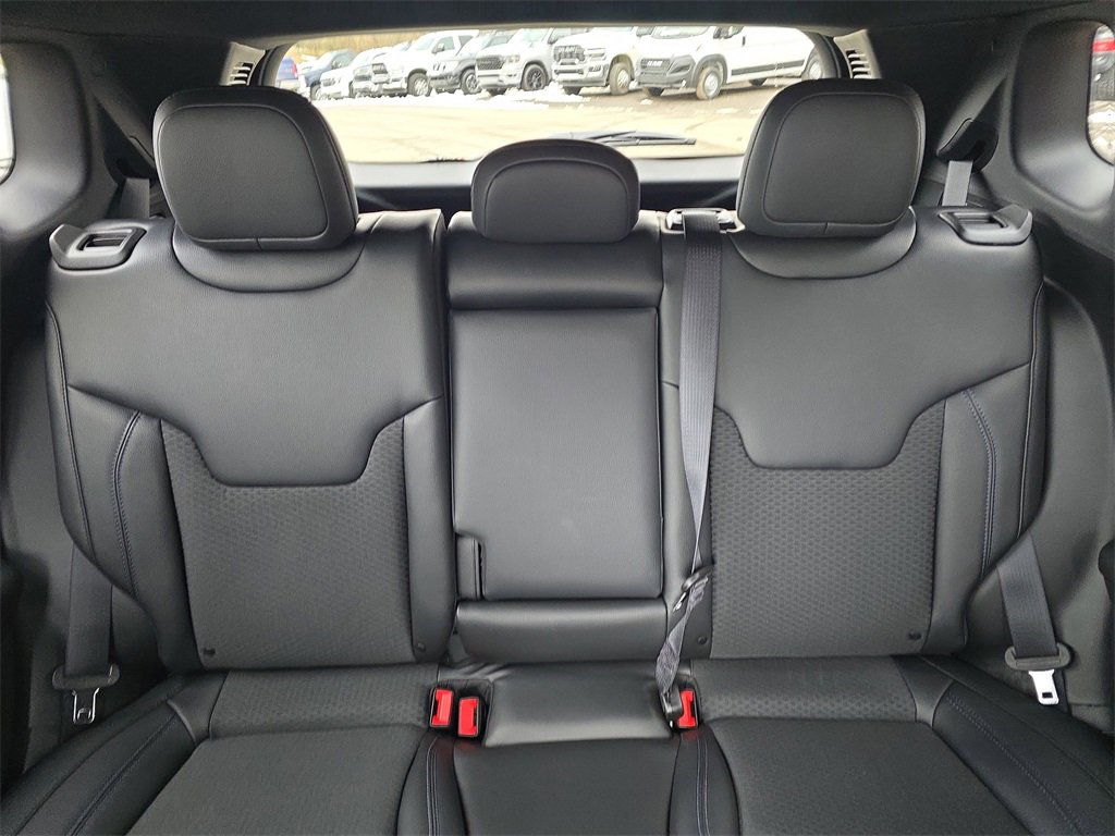 New 2026 Jeep Compass Latitude image 24