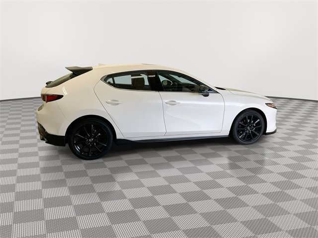 Used 2025 MAZDA MAZDA3 Hatchback w/ Appearance Package image 11