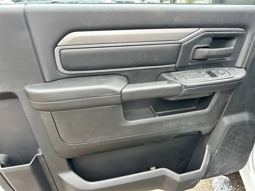 New 2026 RAM 3500 Tradesman image 11