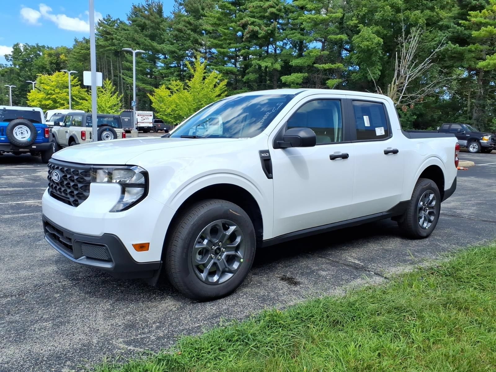 New 2026 Ford Maverick XLT w/ Equipment Group 301A AWD/4WD image 5