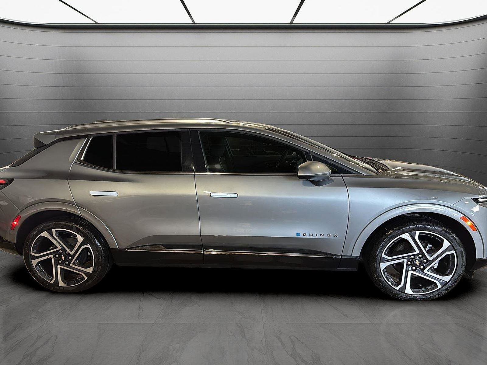 New 2026 Chevrolet Equinox EV LT image 6