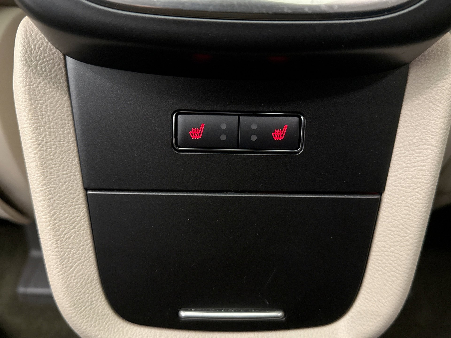 Used 2019 Lincoln Nautilus Reserve w/ Driver Assistance Package image 21