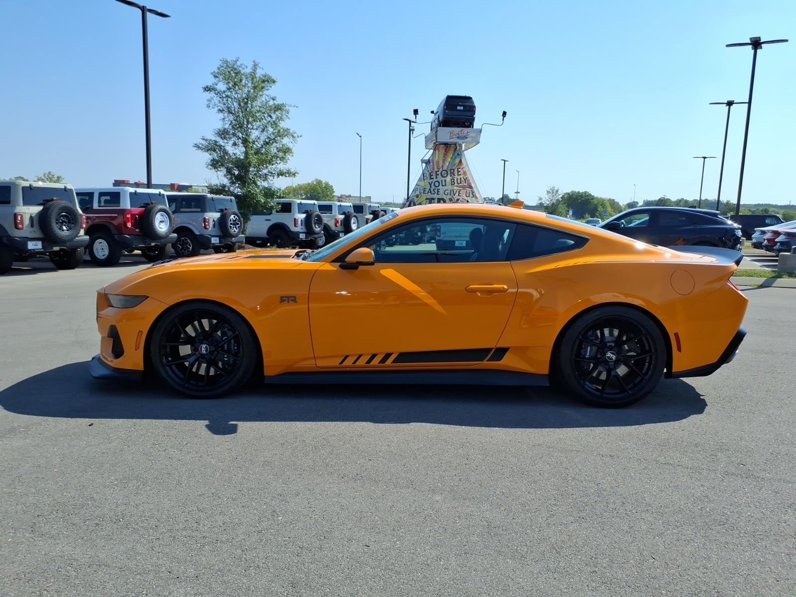 Used 2026 Ford Mustang GT Premium w/ GT Performance Package RWD image 6