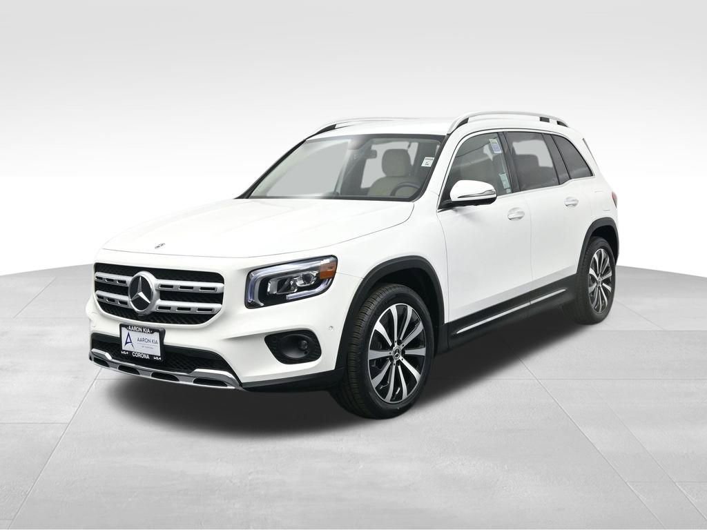 Used 2022 Mercedes-Benz GLB 250 image 1
