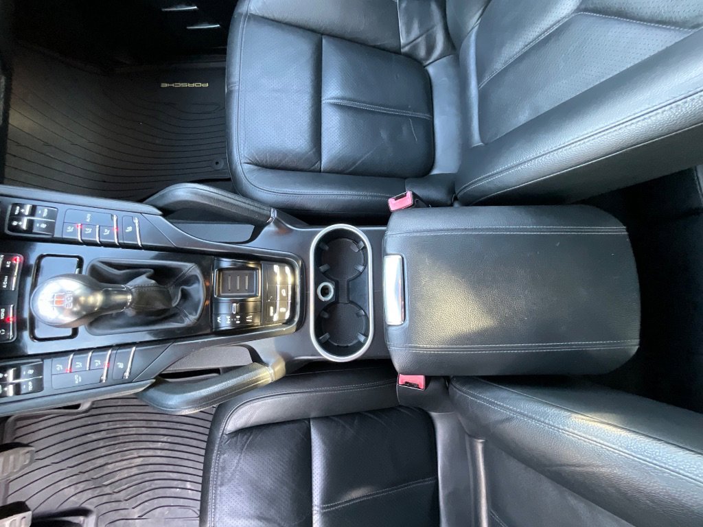 Used 2013 Porsche Cayenne 6-Speed Manual image 21