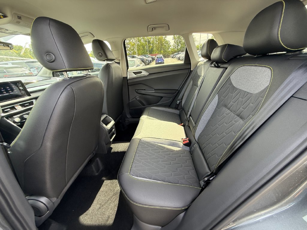 New 2027 Volkswagen Taos Sport AWD/4WD image 22