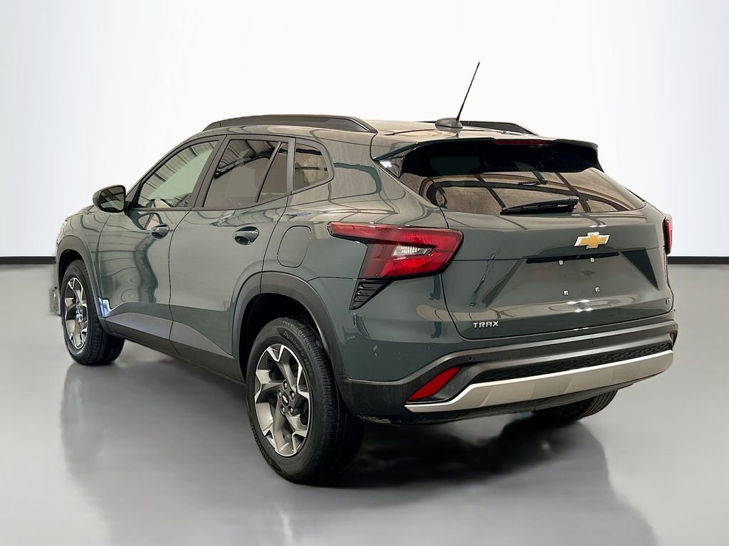 Used 2025 Chevrolet Trax LT w/ Driver Confidence Package FWD image 6
