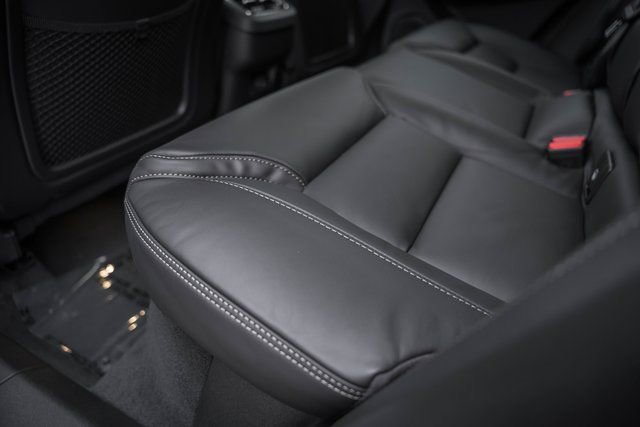 New 2026 Volvo XC60 B5 Ultra w/ Protection Package Premier image 31