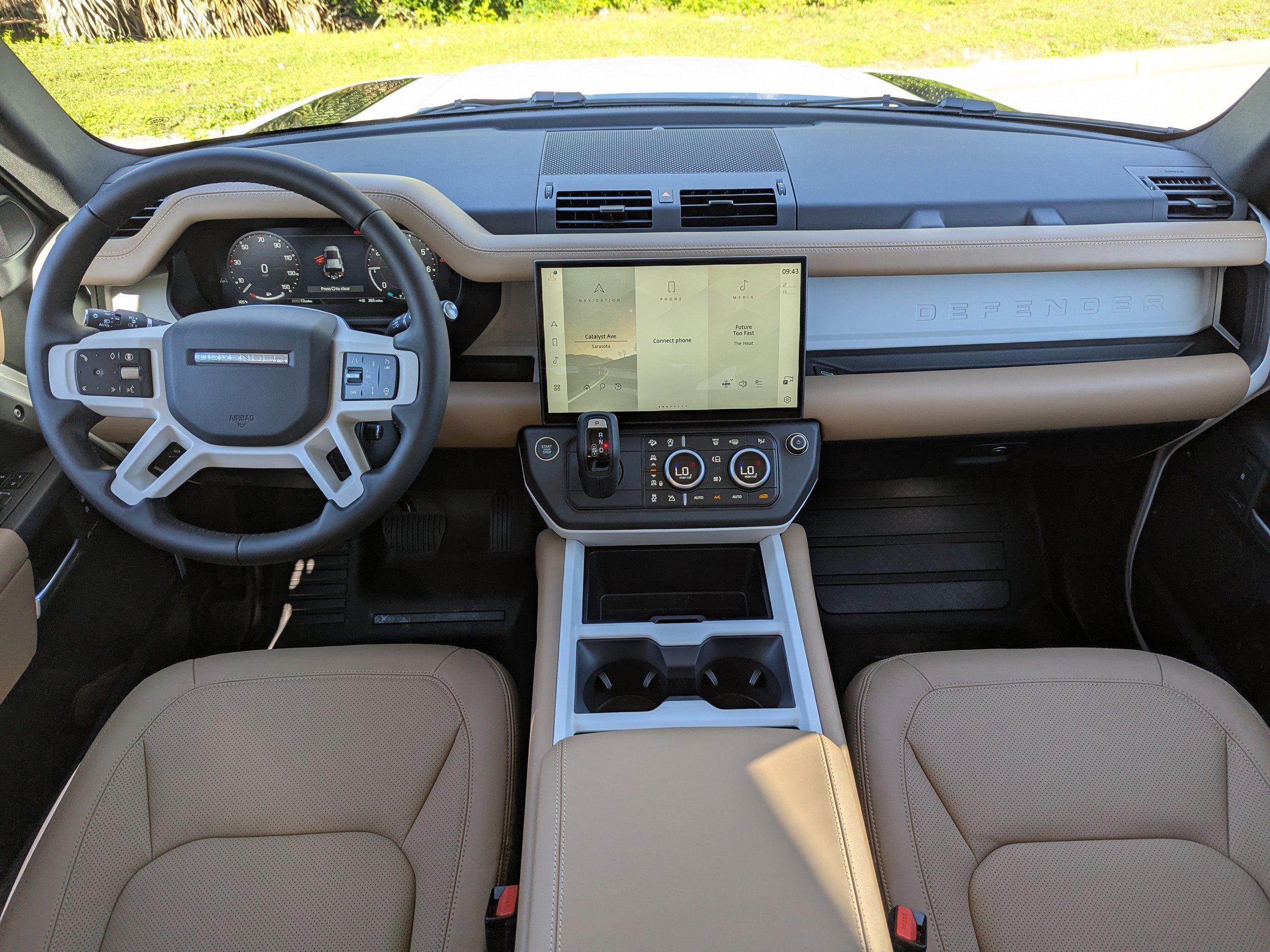 New 2026 Land Rover Defender 110 S image 15