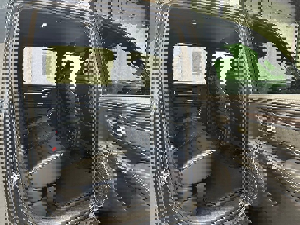 Used 2025 RAM 1500 Laramie image 49