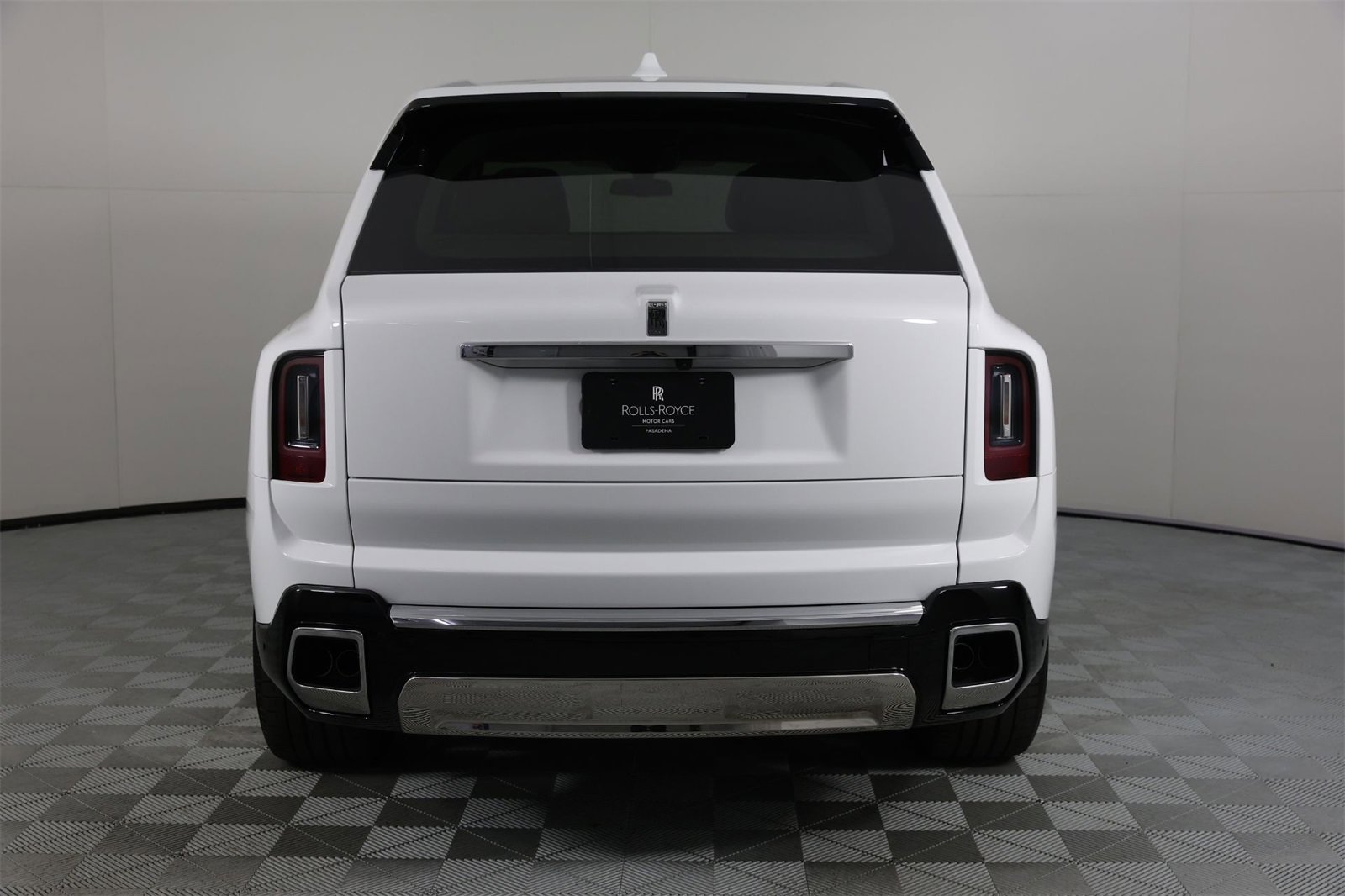 New 2025 Rolls-Royce Cullinan w/ Dynamic Package image 6