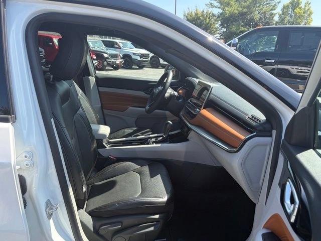 Used 2023 Jeep Compass Limited AWD/4WD image 26