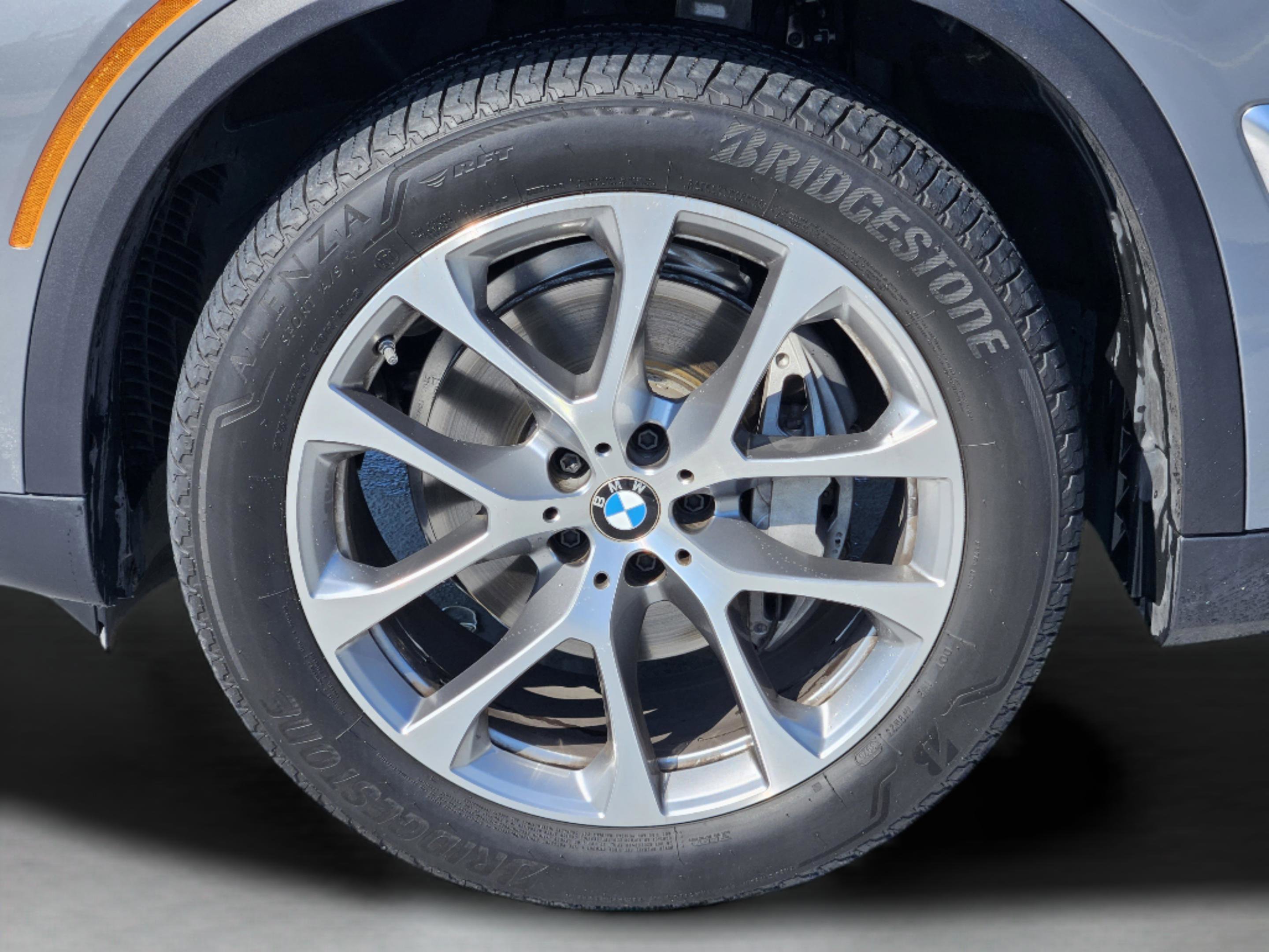 Used 2026 BMW X5 xDrive40i w/ Climate Comfort Package AWD/4WD image 32