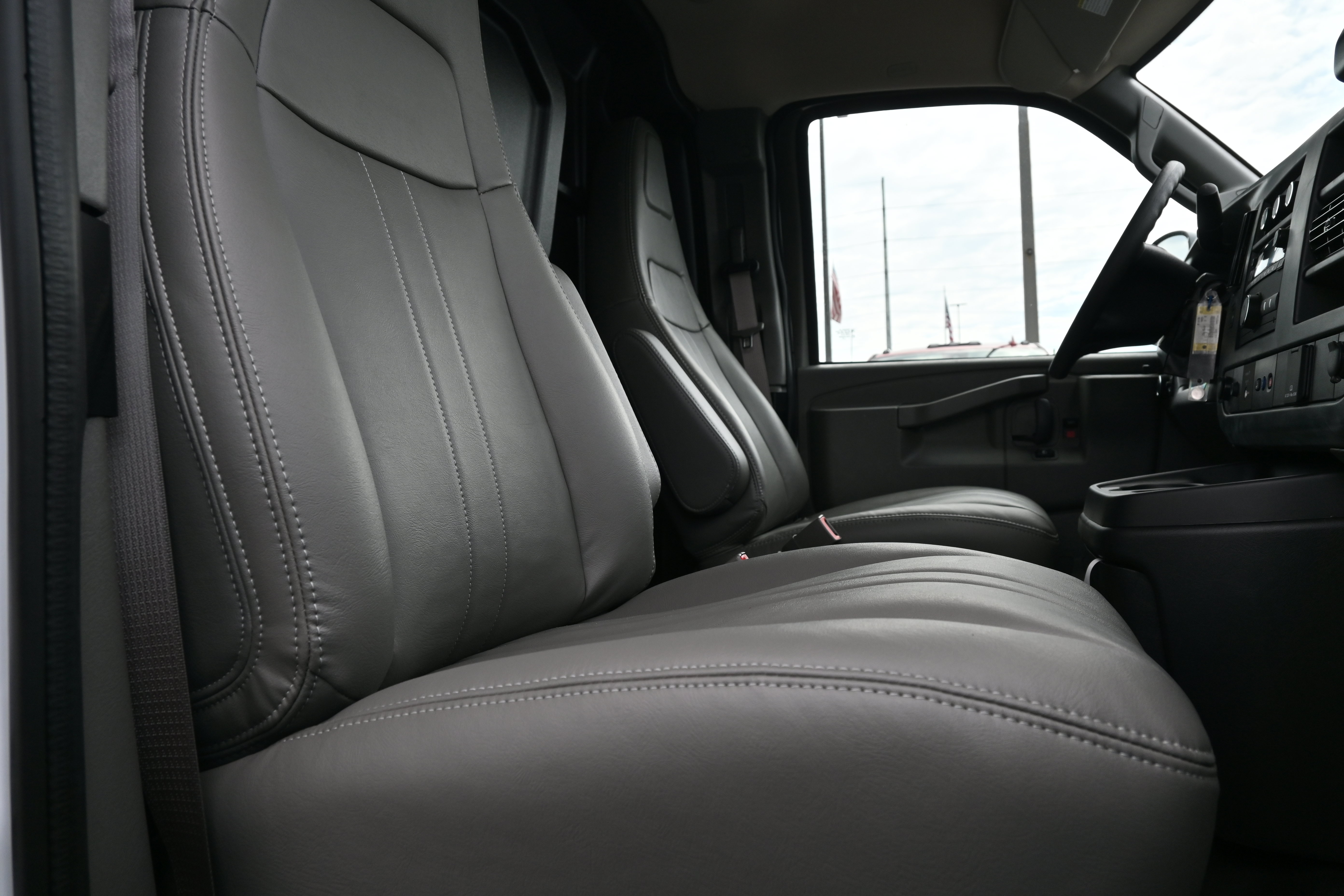 New 2025 Chevrolet Express 2500 w/ Driver Convenience Package RWD image 28