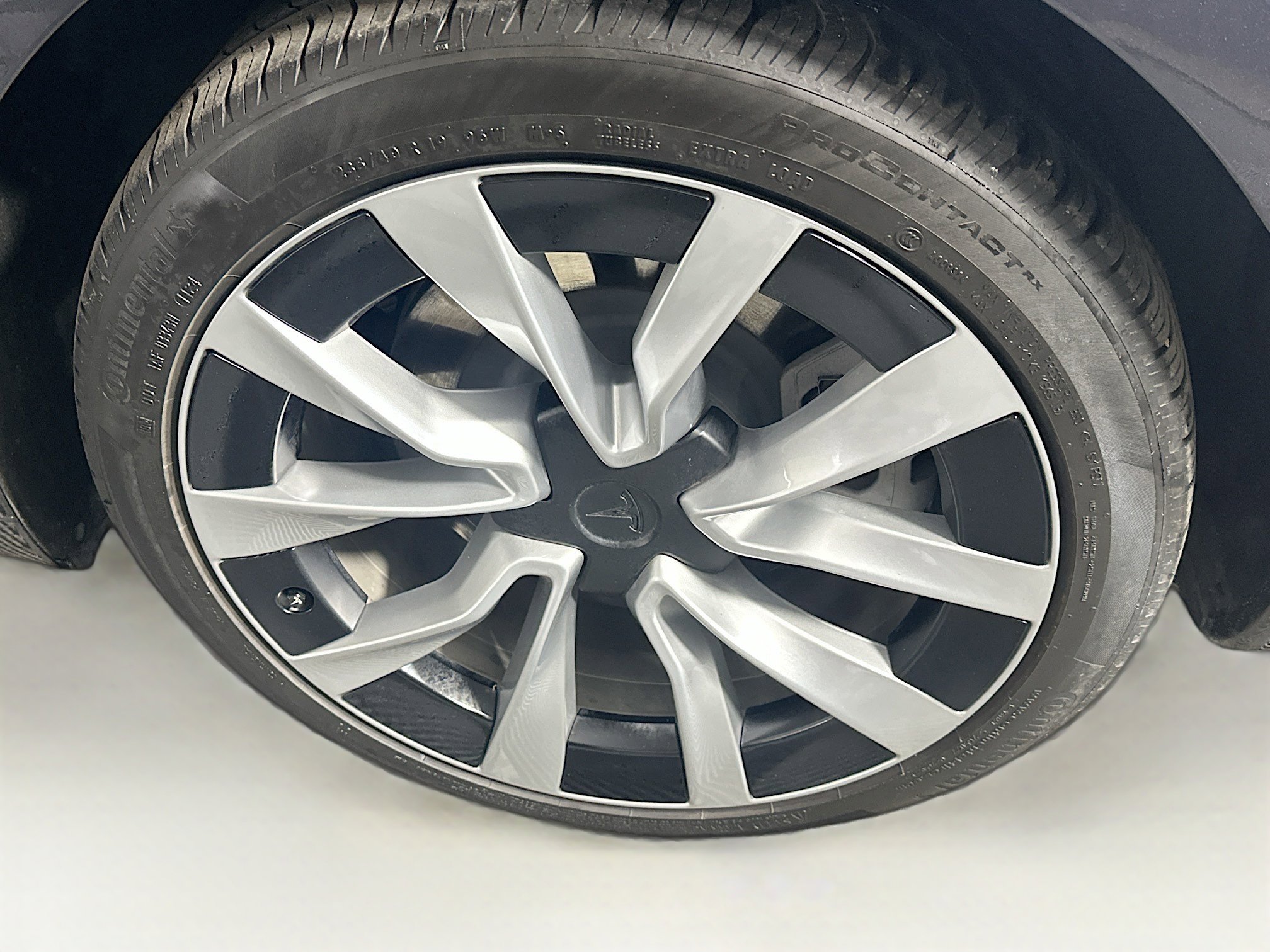 Used 2024 Tesla Model 3 Long Range AWD/4WD image 11