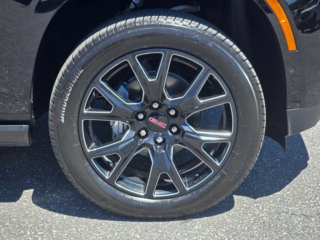 New 2026 GMC Yukon XL Denali w/ Sun & Power Step Package AWD/4WD image 16