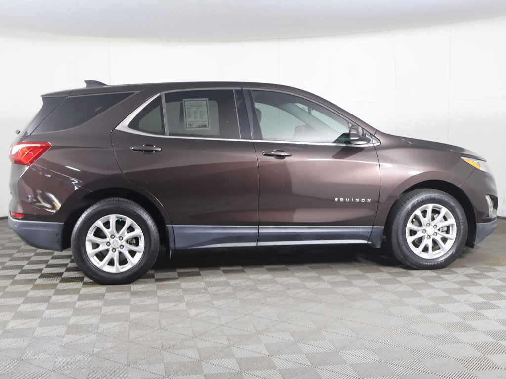 Used 2020 Chevrolet Equinox LT w/ Driver Convenience Package FWD image 18