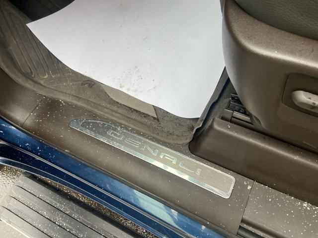 Used 2021 GMC Sierra 1500 Denali w/ Denali Ultimate Package image 11