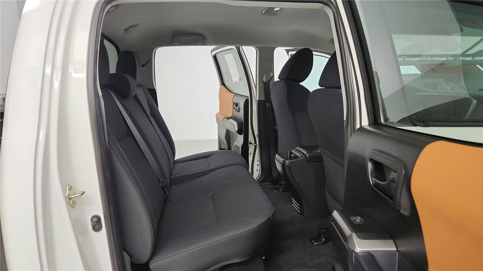 Used 2020 Toyota Tacoma SR5 image 14