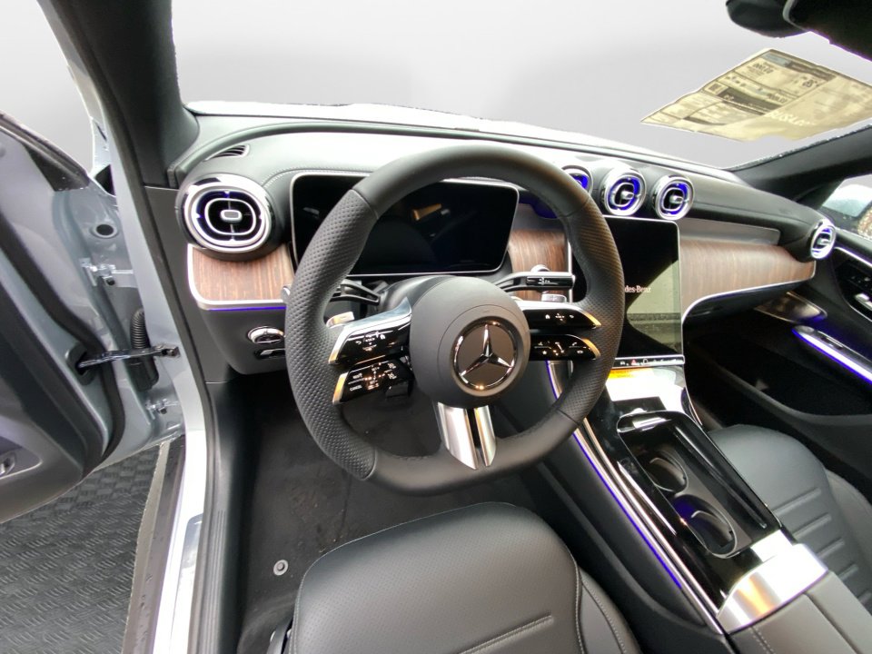 New 2026 Mercedes-Benz GLC 300 4MATIC Coupe image 10