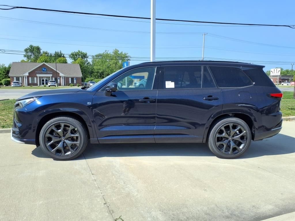 New 2025 Lexus TX 500h AWD image 2