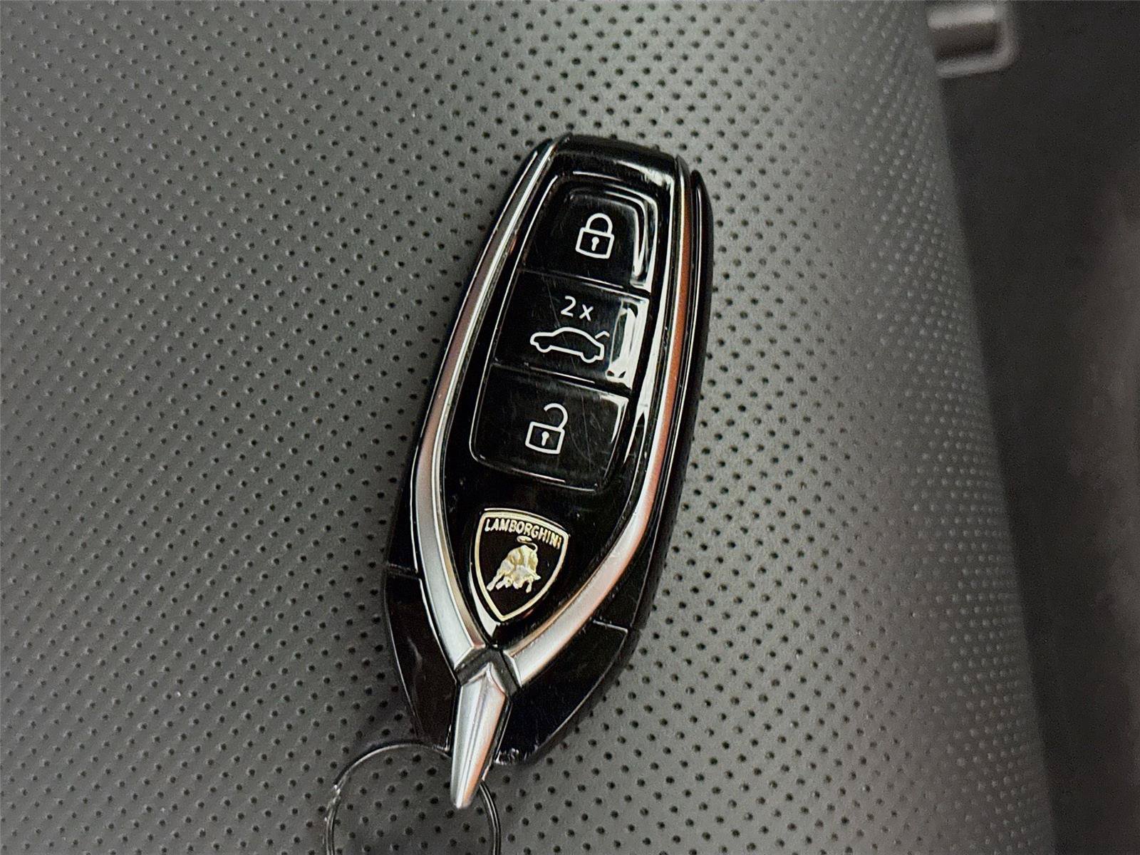 Used 2023 Lamborghini Urus S AWD/4WD image 24