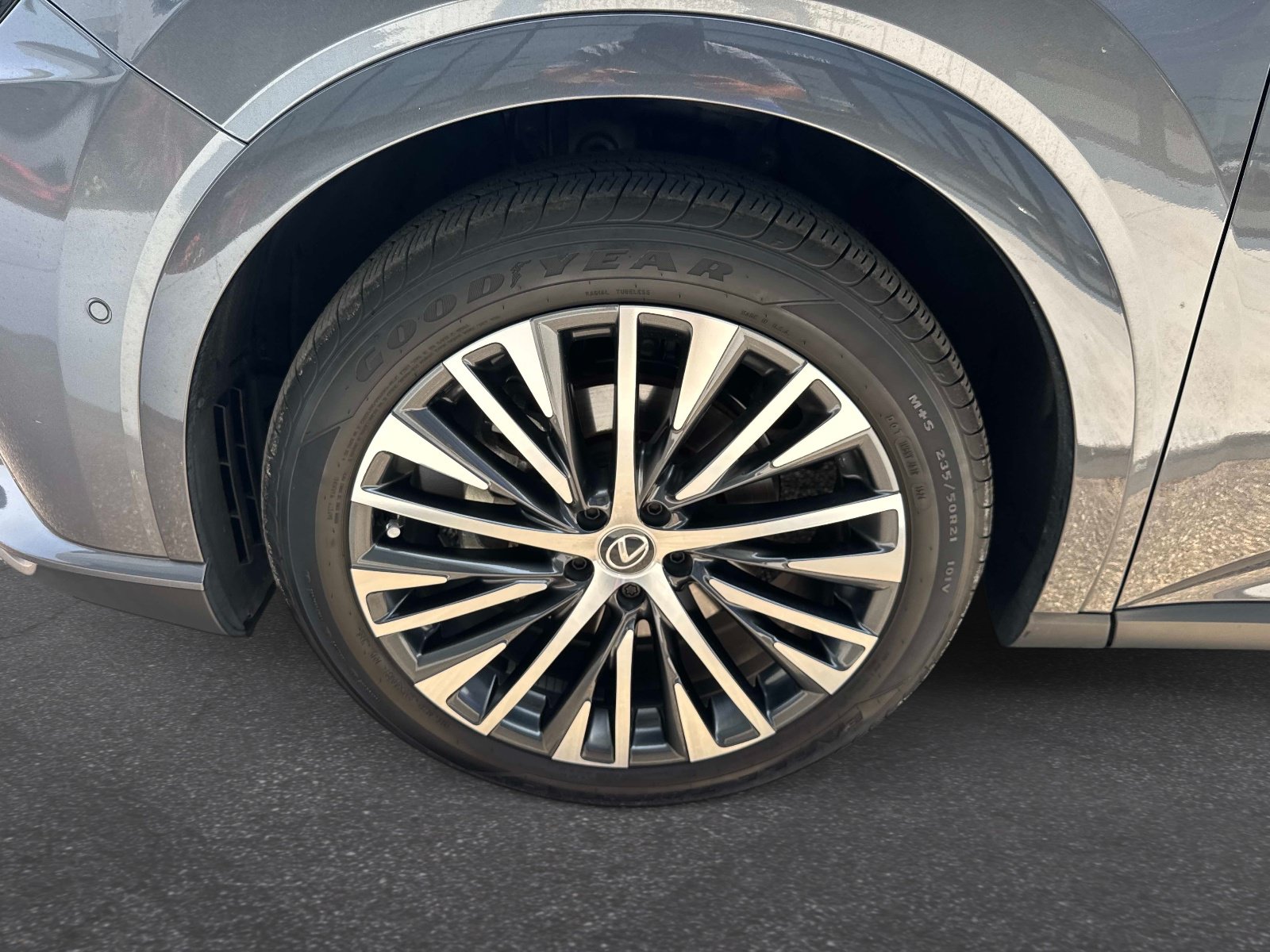 Used 2024 Lexus RX 350 Premium Plus w/ Convenience Package FWD image 10