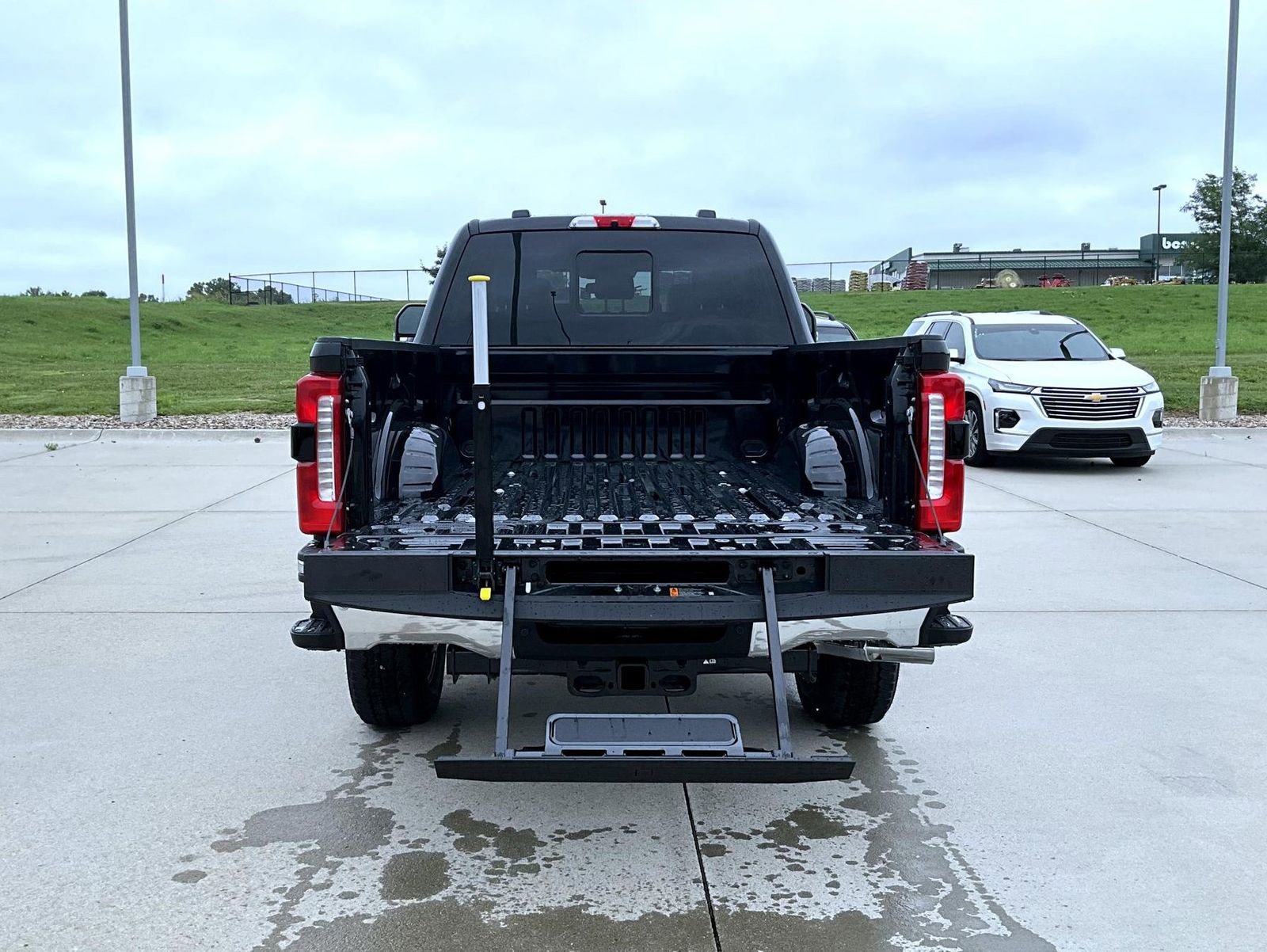 New 2025 Ford F250 Lariat w/ Lariat Ultimate Package image 9